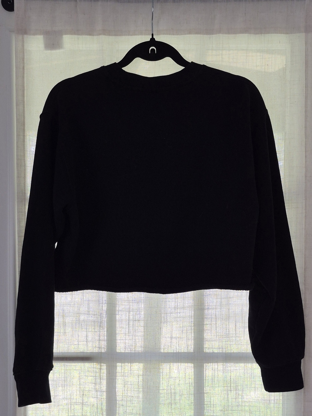 "TNA" Black Cropped Sweatshirt -Small